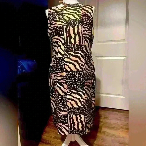 Valerie Dress 100% Pure silk ladies dress size 10 career interview cocktail - Picture 3 of 7